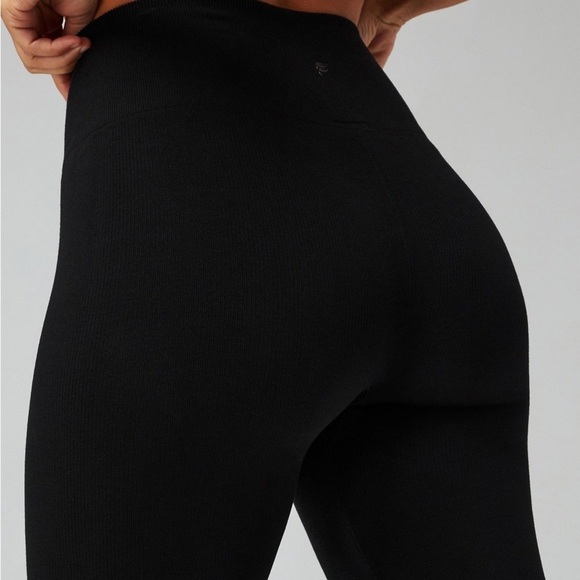 Fabletics Cloud Seamless High Waisted Split Flare (s) - Picture 2 of 10